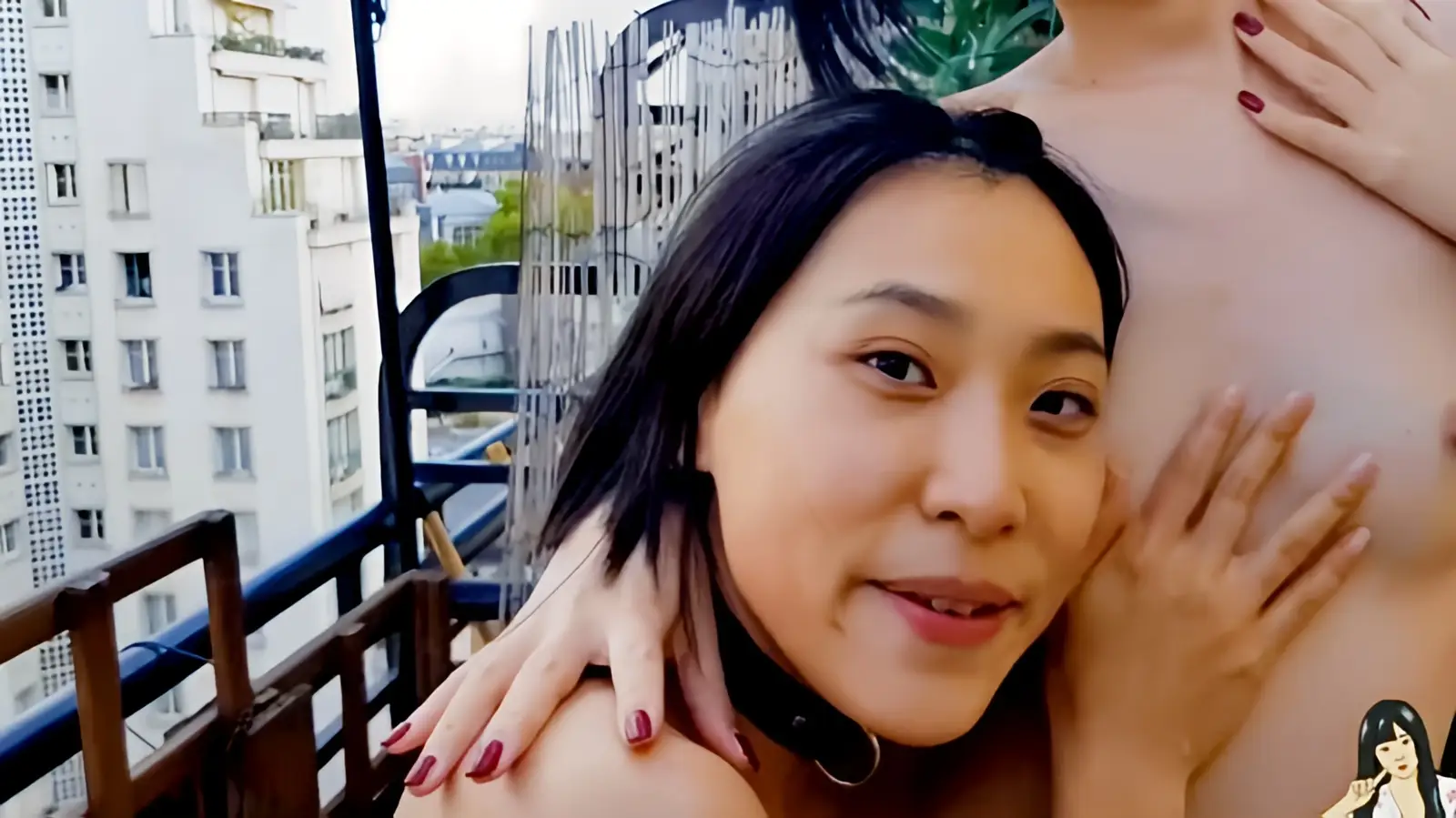 这个是中国美女留学生在巴黎阳台上玩3P的视频封面