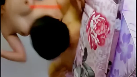 这个是假期到朋友出租屋还东西时趁他不在挑逗他水嫩漂亮的大学女友的视频封面