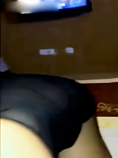 这个是勾搭约炮连体黑丝情趣店老板娘骚的让人受不了技术好的堪比会所小姐无套啪啪内射的视频封面