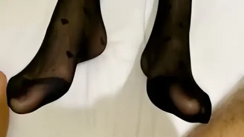 这个是可爱的师大小师妹生活照与男友激情视频竖起中指的视频封面