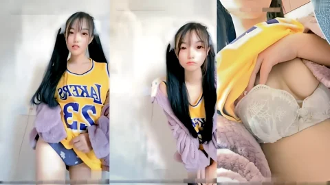 这个是小樱子双马尾萝莉女友的视频封面