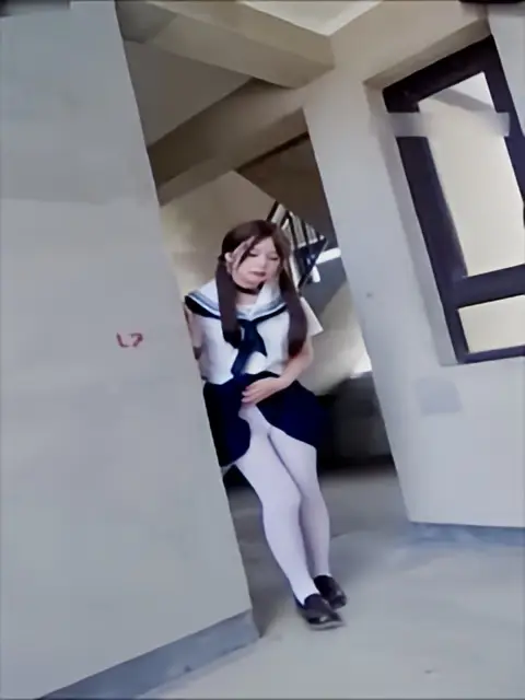 这个是推特网红素人渔夫【小冰】萝莉捆绑户外自慰的视频封面