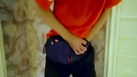 这个是最新购买果哥白金1080P高清原版视频豪乳女神顔瑜被强暴拍照双人剧情【致命快递】的视频封面