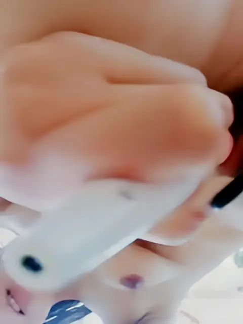 这个是真大胆,网红脸性感美女和男友体验刺激到乡下花生地里露天啪啪的视频封面