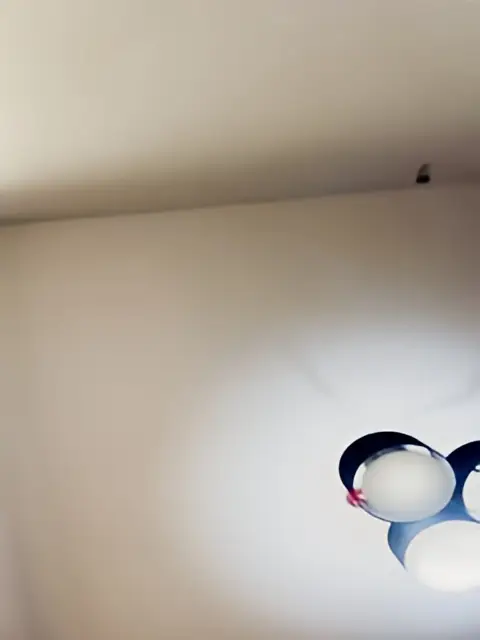 这个是制服丁字裤颜值不错妹子自慰秀喜欢边看小视频边自慰跳蛋震动bb挺嫩很是诱惑喜欢不要错过的视频封面