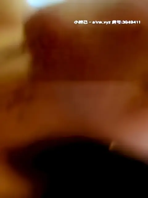 这个是真实刺激母女双飞老母亲60女30惊呆你的眼球，家庭伦理变态大剧，为了钱真是豁出去了，高清源码录制的视频封面